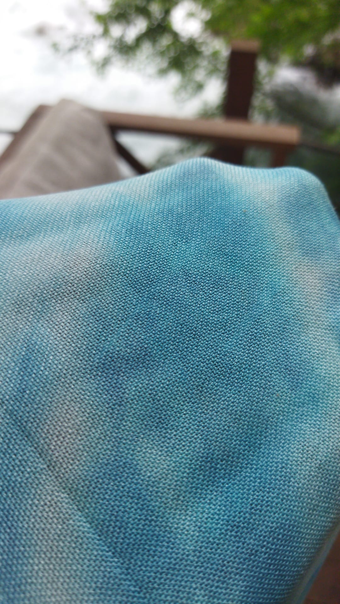 Lightweight viscose fabric